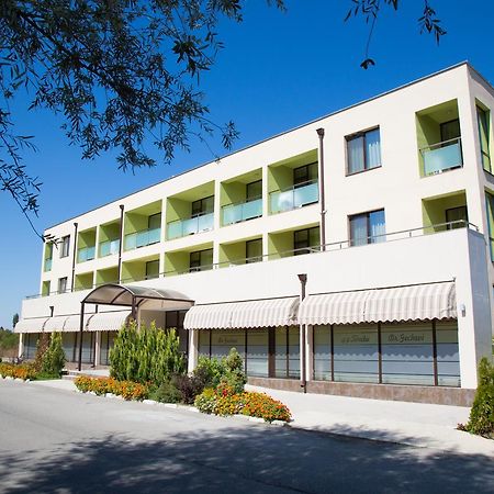 Hotel-Clinic Dr. Gechevi 파벨 반야 외부 사진