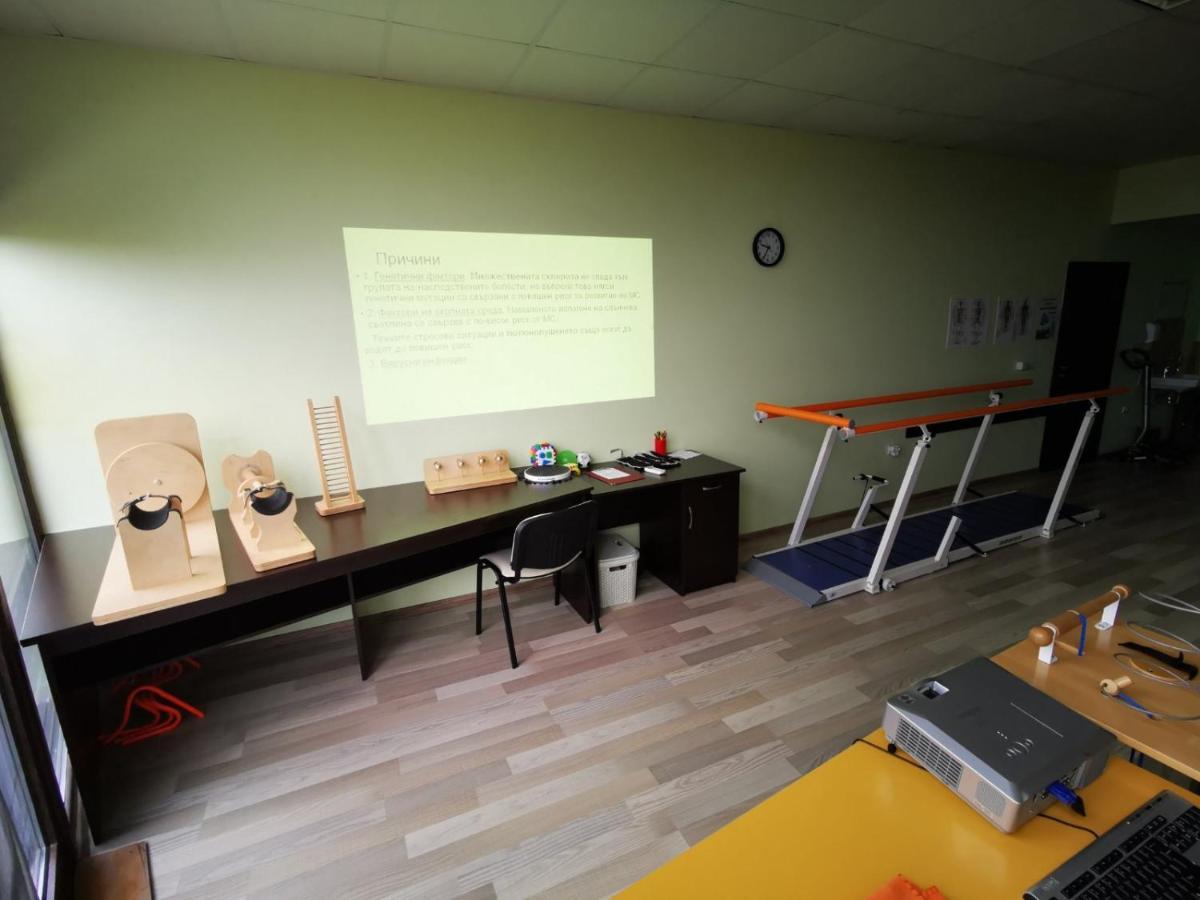 Hotel-Clinic Dr. Gechevi 파벨 반야 외부 사진